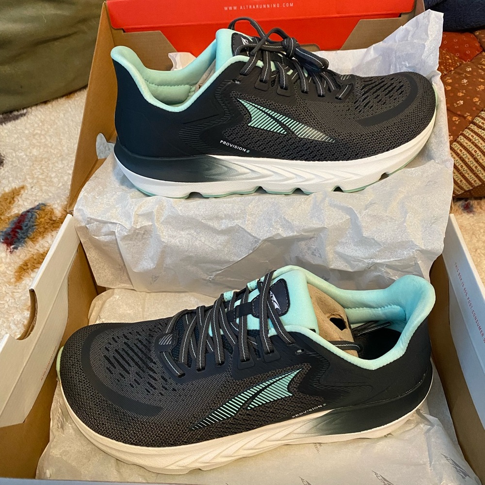 Altra Provision 6 women’s NEW